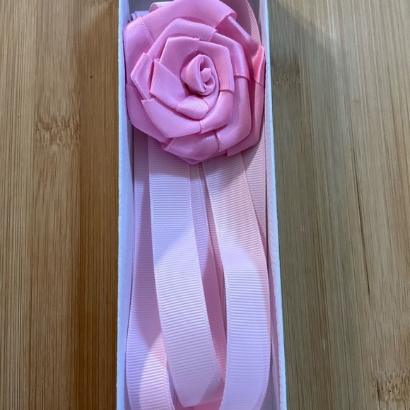 Hand Crafted Floral Choker Necklace Pink Ribbon Ties Flower Choker Wrap - Picture 11 of 11